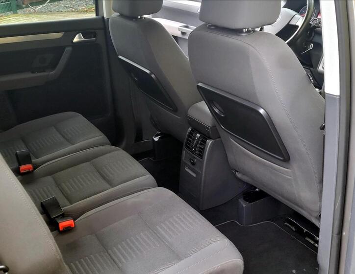Volkswagen Touran 26