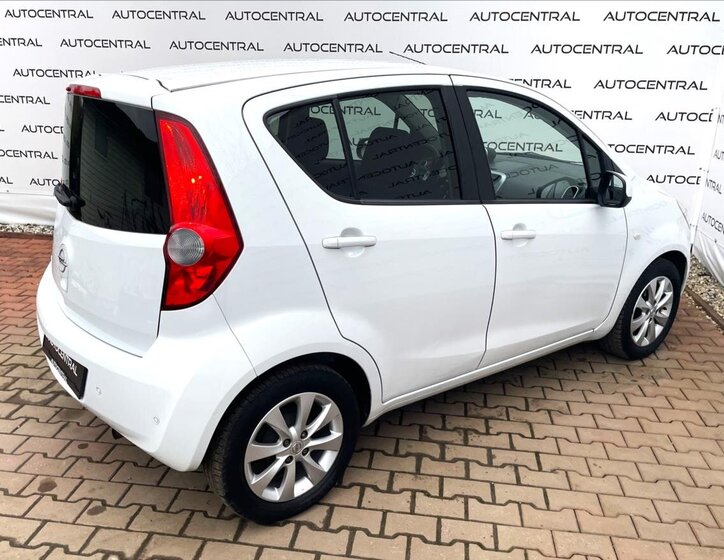 Opel Agila 4