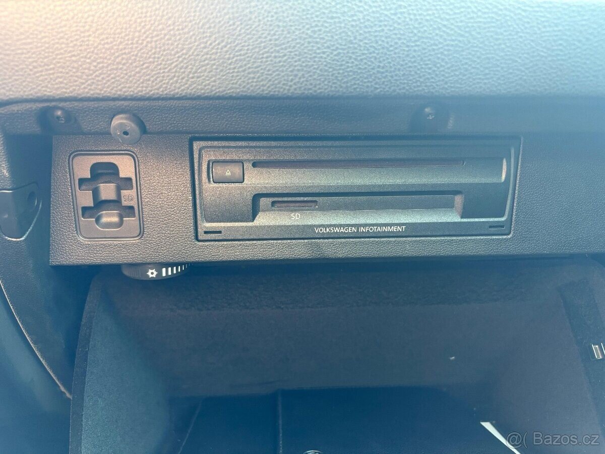 Volkswagen Passat Sedan / Limuzína 0,0 110 kw