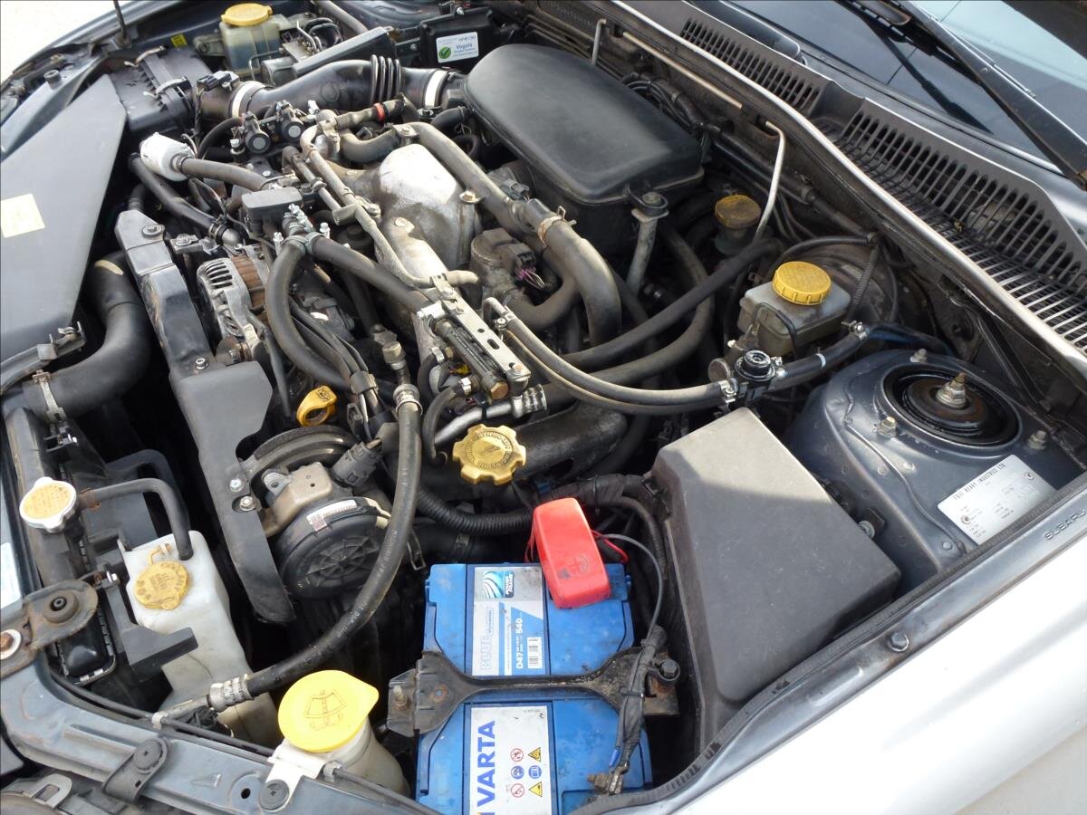 Subaru Legacy Kombi 2,0 l 121 kw