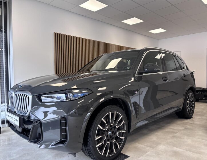 BMW X5 Kombi 3,0 l 210 kw