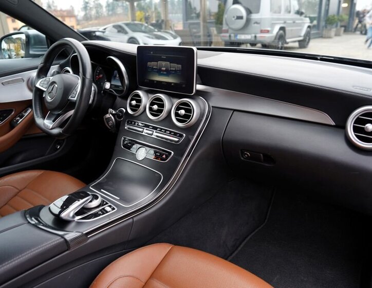 Mercedes-Benz Třídy C Kupé 2,1 l 150 kw