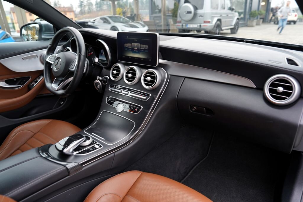 Mercedes-Benz Třídy C Kupé 2,1 l 150 kw