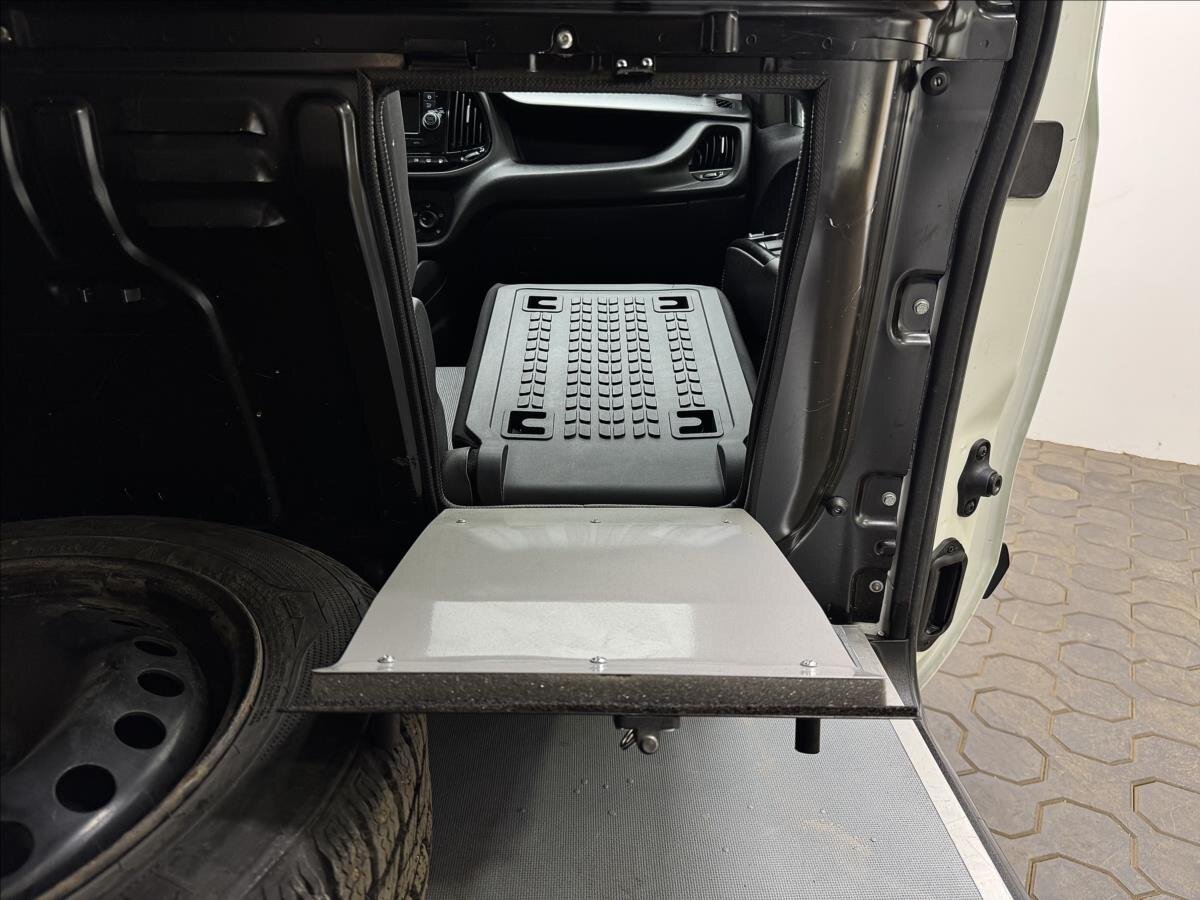 Fiat Dobló cargo Ostatní 1,4 l 88 kw