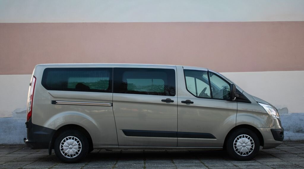 Ford Transit Custom VAN / Minibus 2,2 l 114 kw