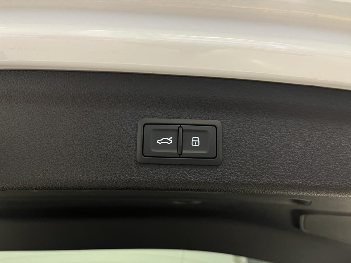 Audi Q3 SUV / Terénní 1,5 l 110 kw