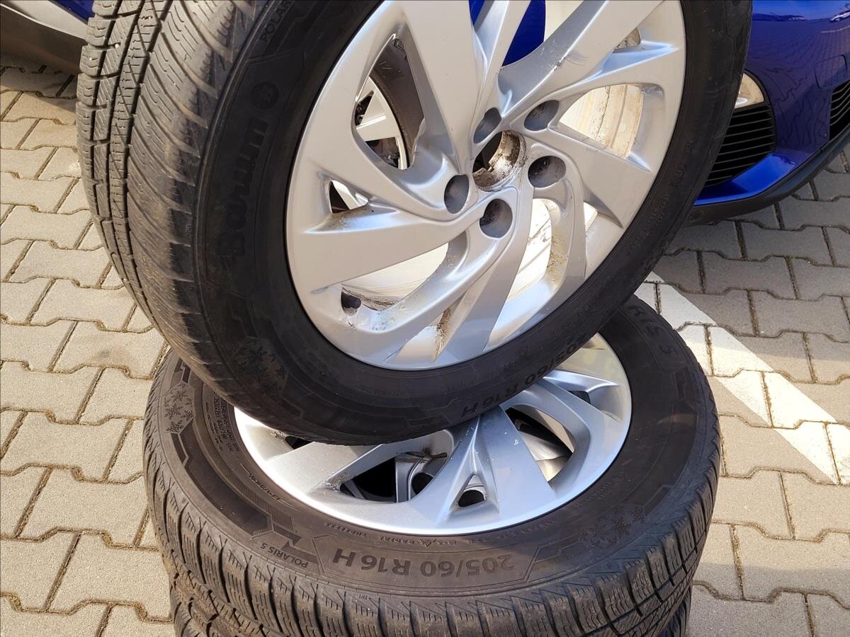 Peugeot 3008 SUV / Terénní 1,5 l 96 kw