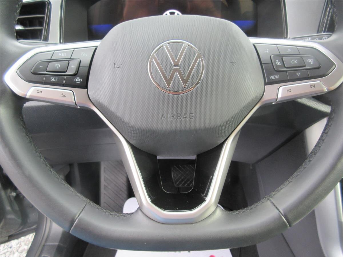 Volkswagen T-Roc SUV 2,0 l 110 kw