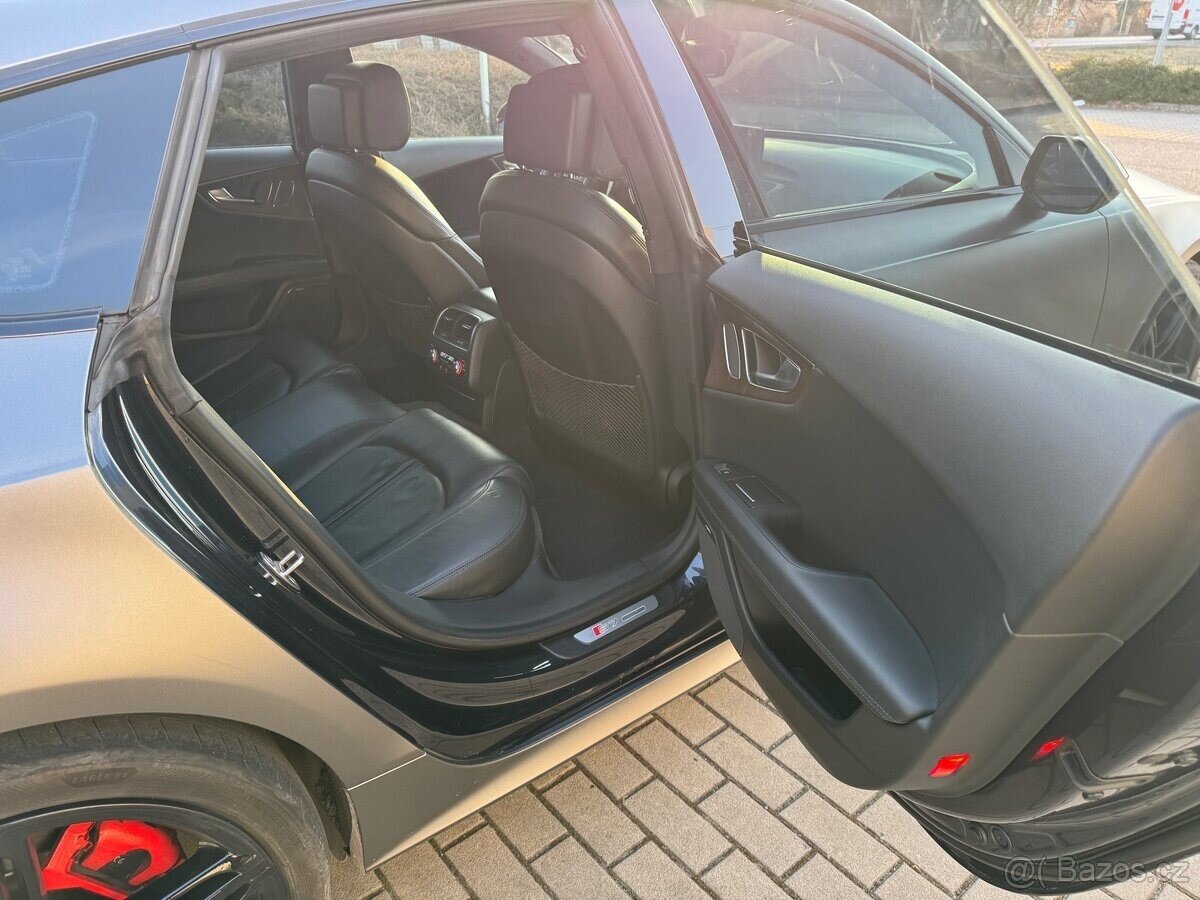 Audi S7 Hatchback 4,0 l 331 kw