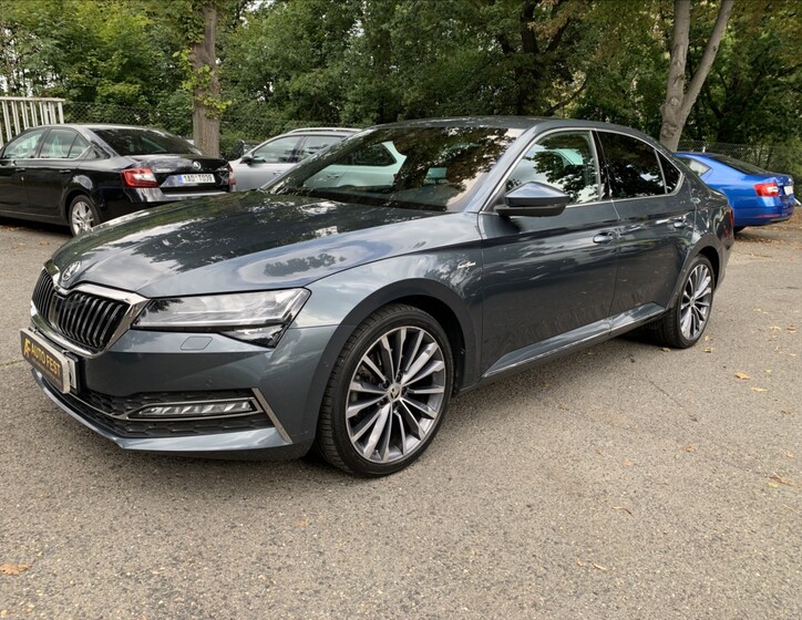 Škoda Superb 1