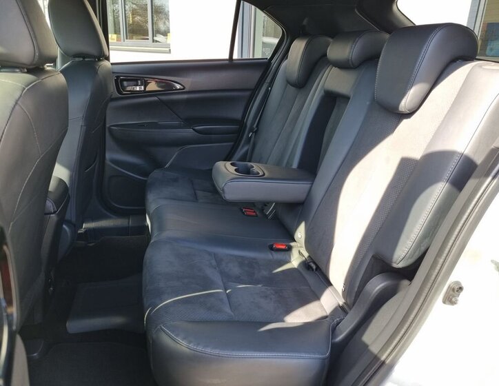 Mitsubishi Ostatní SUV / Terénní 2,4 l 138 kw