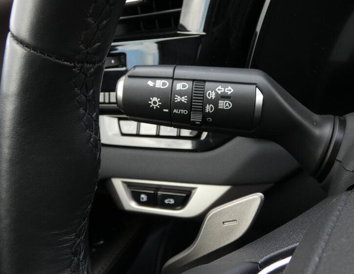 Lexus RX 350h SUV / Terénní 2,5 l 140 kw