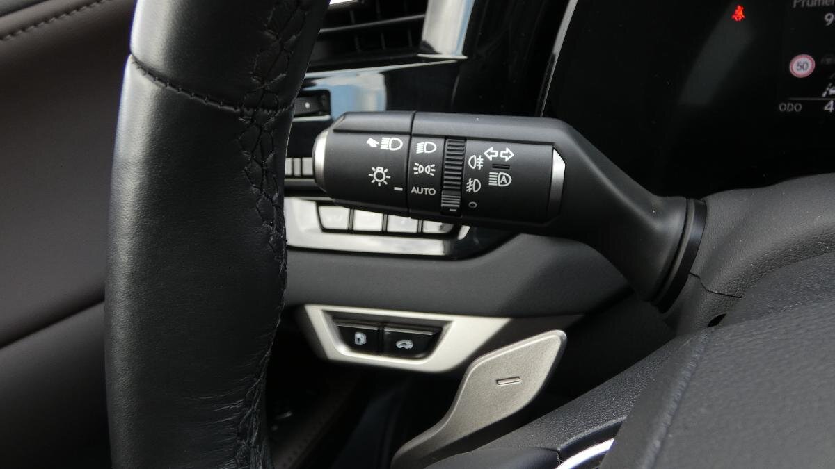 Lexus RX 350h SUV / Terénní 2,5 l 140 kw