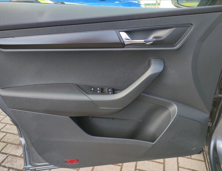 Škoda Karoq SUV / Terénní 1,5 l 110 kw