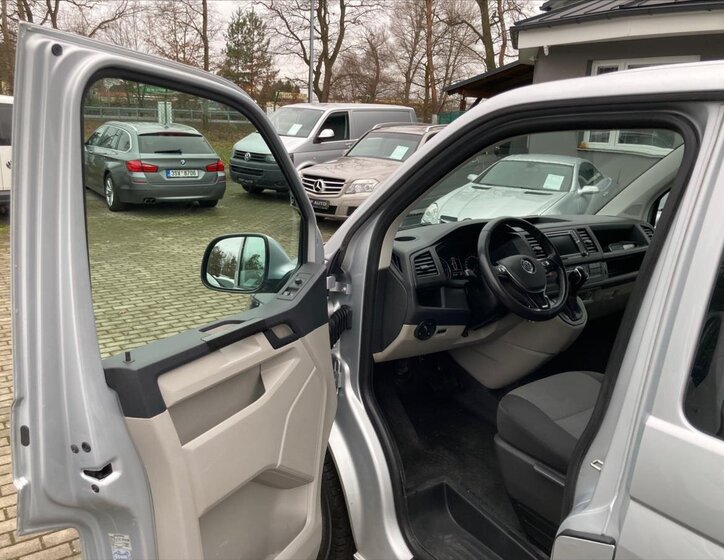 Volkswagen Transporter Kombi 2,0 l 110 kw