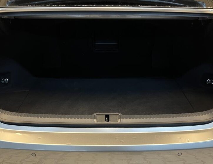 Lexus ES 300h Sedan 2,5 l 160 kw