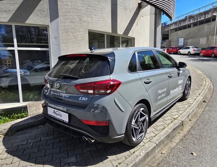 Hyundai i30 Hatchback 1,5 l 103 kw