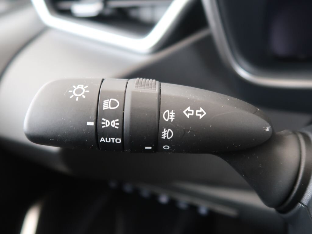 Toyota Corolla Sedan / Limuzína 1,8 l 72 kw