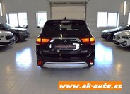 Mitsubishi Outlander SUV 0,0 0