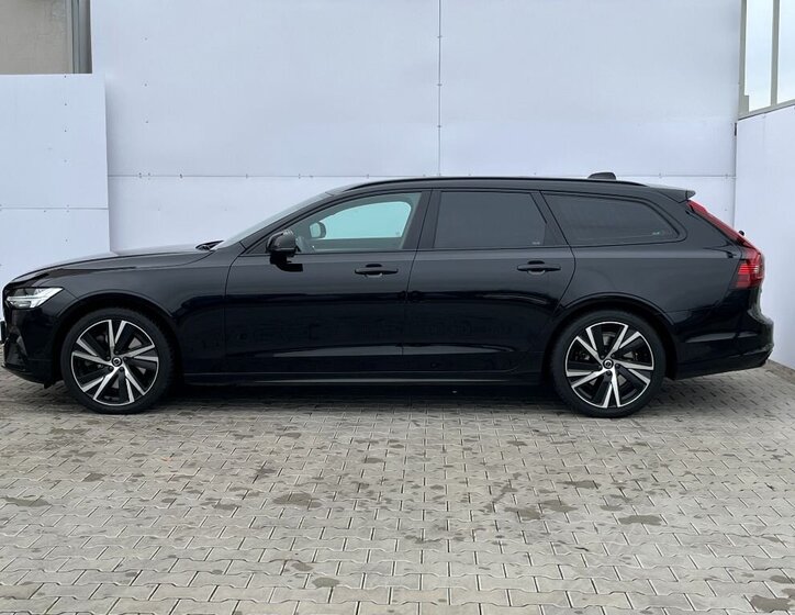 Volvo V90 9