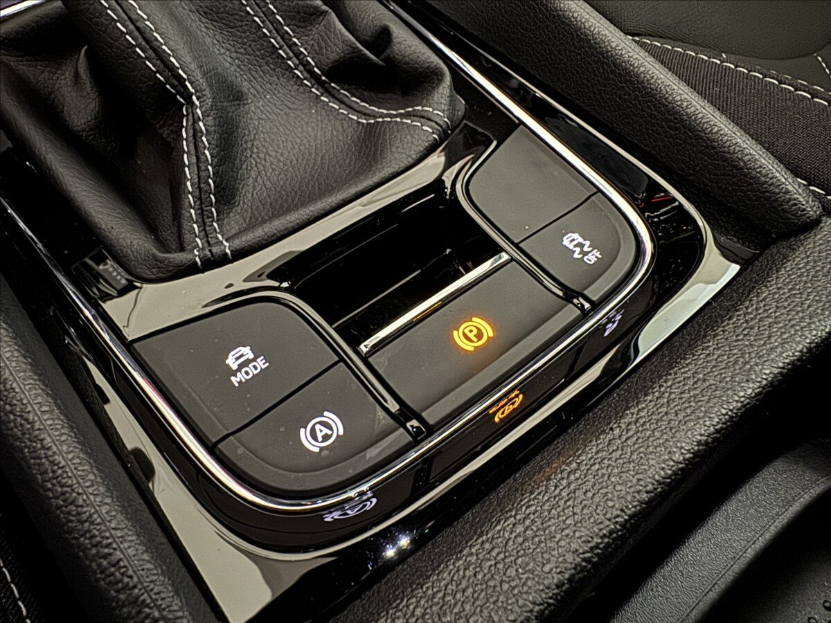 Škoda Karoq SUV / Terénní 2,0 l 110 kw