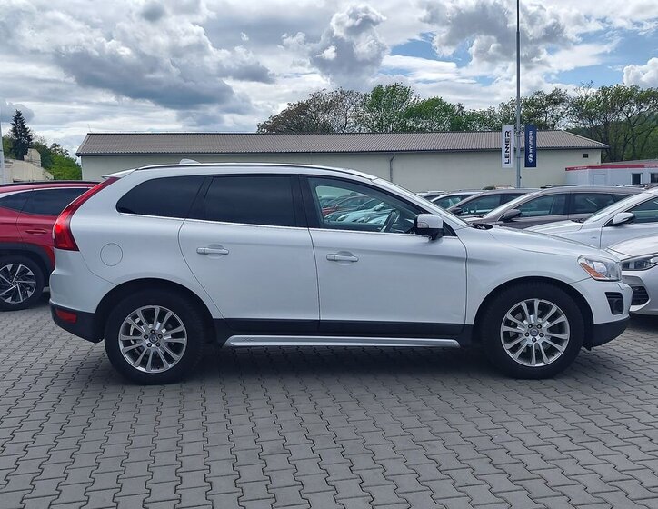 Volvo XC60 SUV / Terénní 2,4 l 136 kw