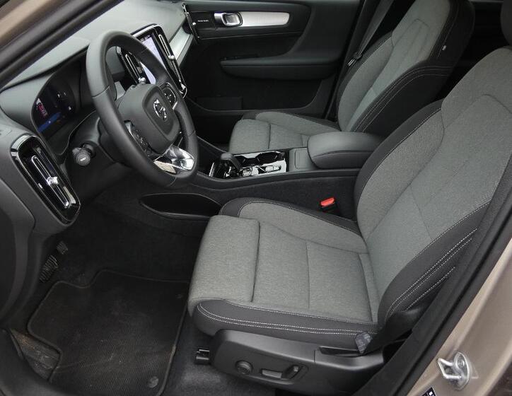 Volvo XC40 18