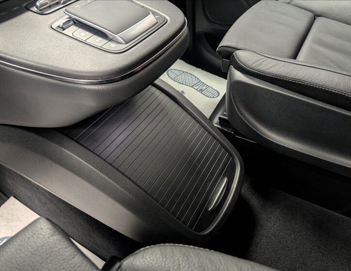 Mercedes-Benz Třídy V VAN / Minibus 2,0 l 174 kw