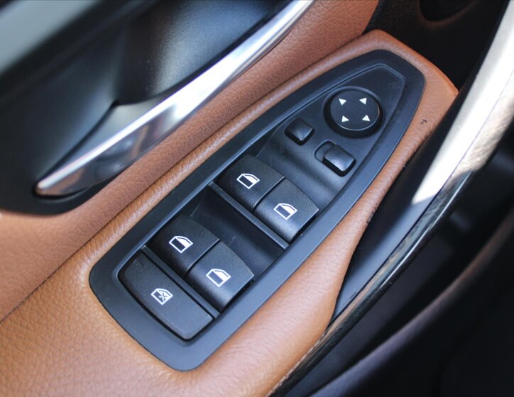 BMW Řada 3 Kombi 2,0 l 135 kw