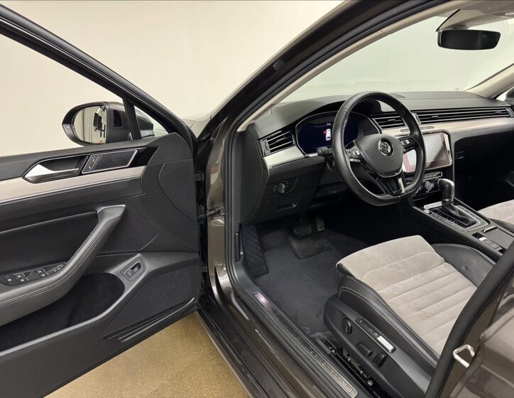 Volkswagen Passat 37