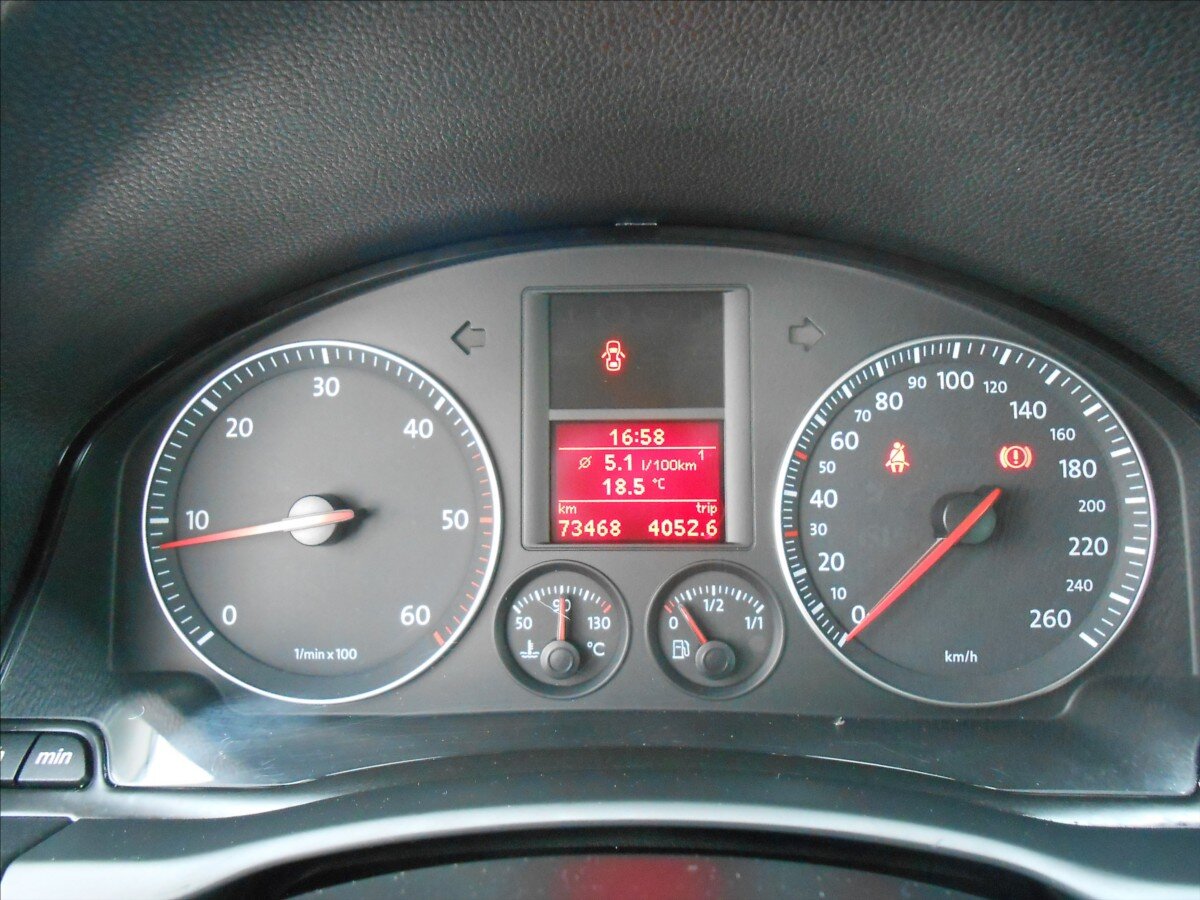 Volkswagen Jetta Sedan 2,0 l 103 kw