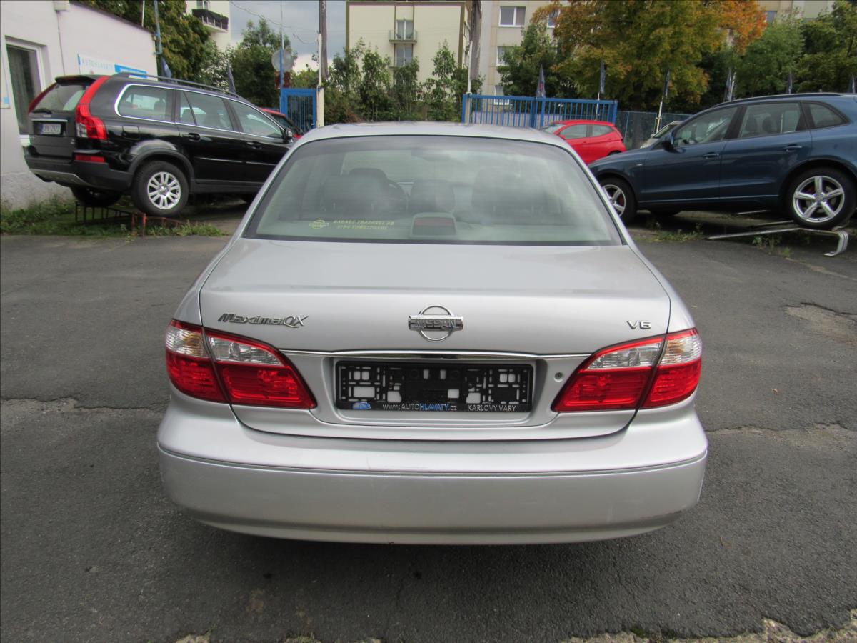 Nissan Maxima