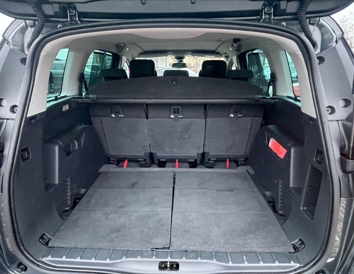 Peugeot 5008 MPV 1,6 l 88 kw