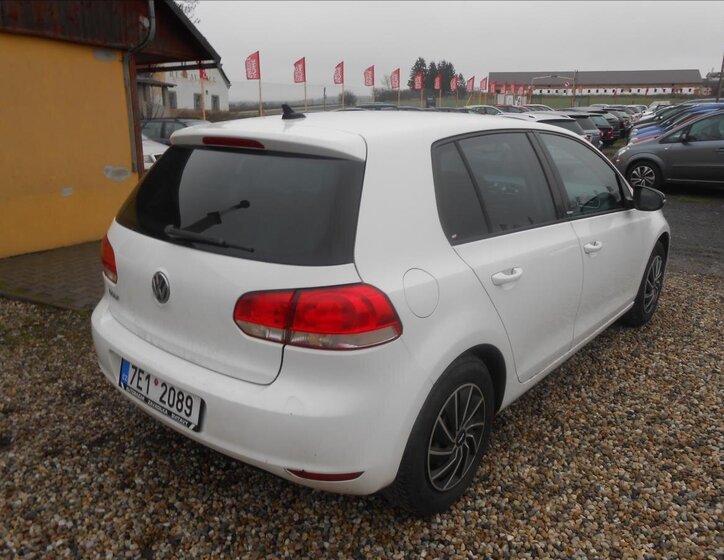 Volkswagen Golf Hatchback 1,2 l 63 kw