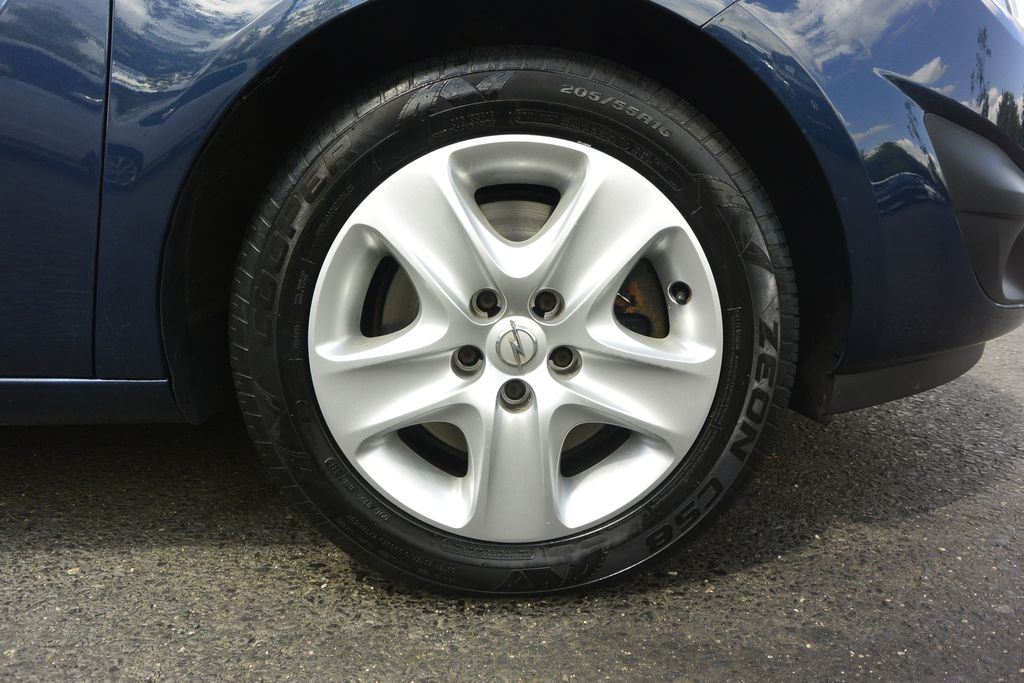 Opel Meriva MPV 1,7 l 96 kw