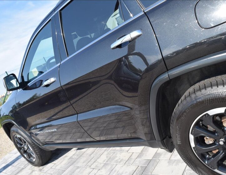Jeep Grand Cherokee SUV / Terénní 3,0 l 140 kw