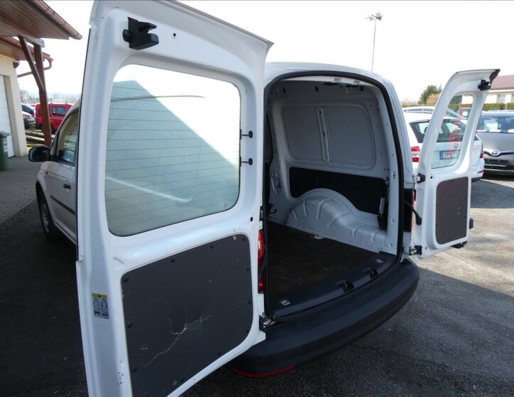 Volkswagen Caddy Skříň 2,0 l 75 kw