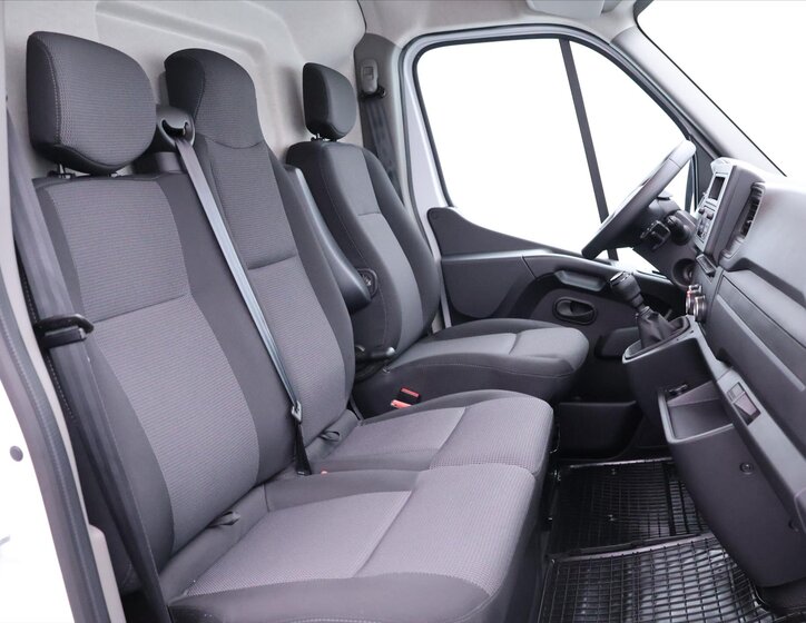 Renault Master Skříň 2,3 l 100 kw