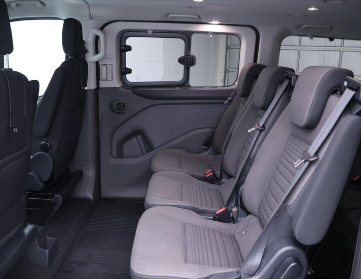 Ford Tourneo Custom Kombi 2,0 l 125 kw