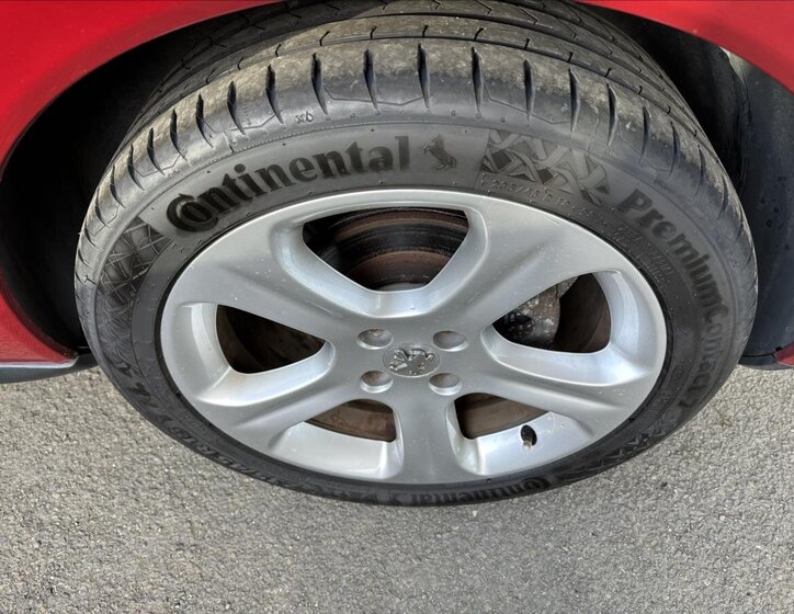 Peugeot 3008 MPV 1,6 l 115 kw