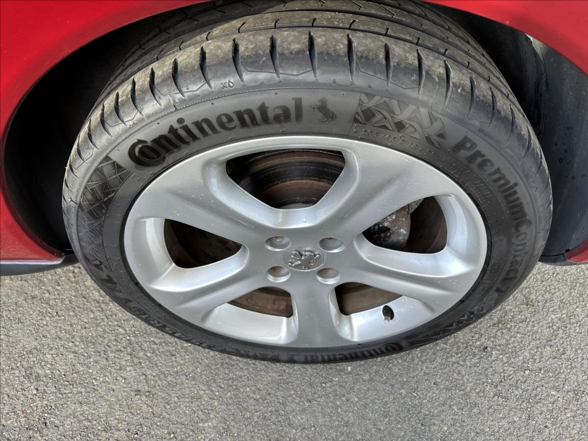 Peugeot 3008 MPV 1,6 l 115 kw