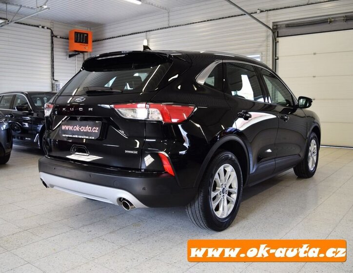 Ford Kuga SUV / Terénní 2,5 l 112 kw