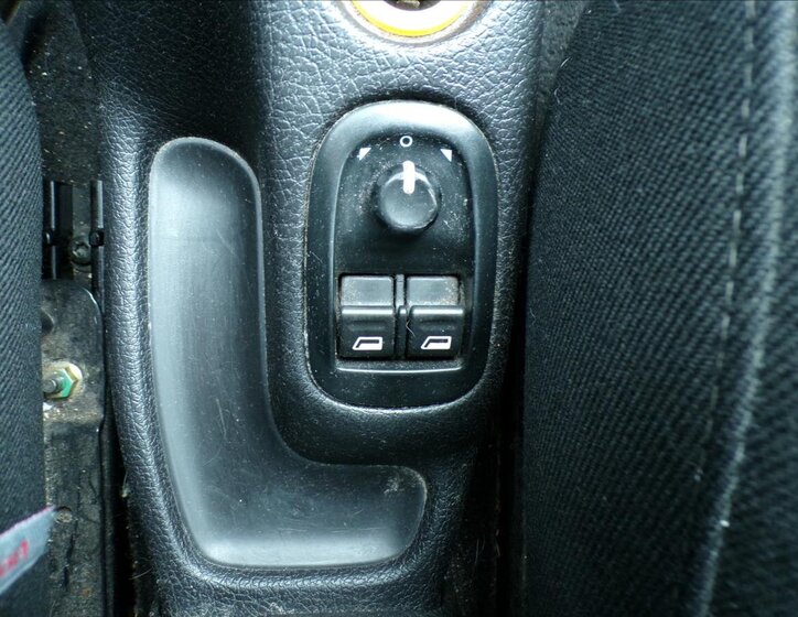 Peugeot 206 Hatchback 1,4 l 65 kw