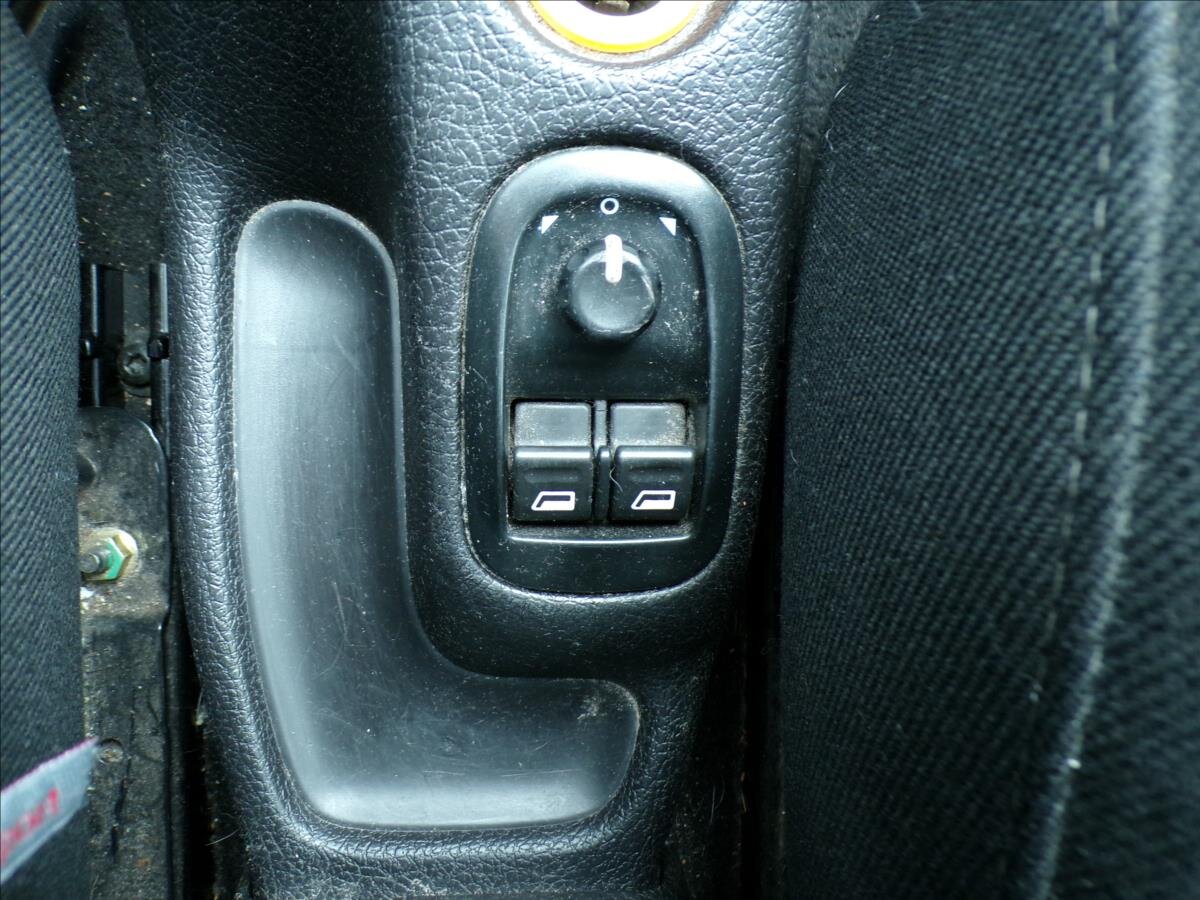 Peugeot 206 Hatchback 1,4 l 65 kw
