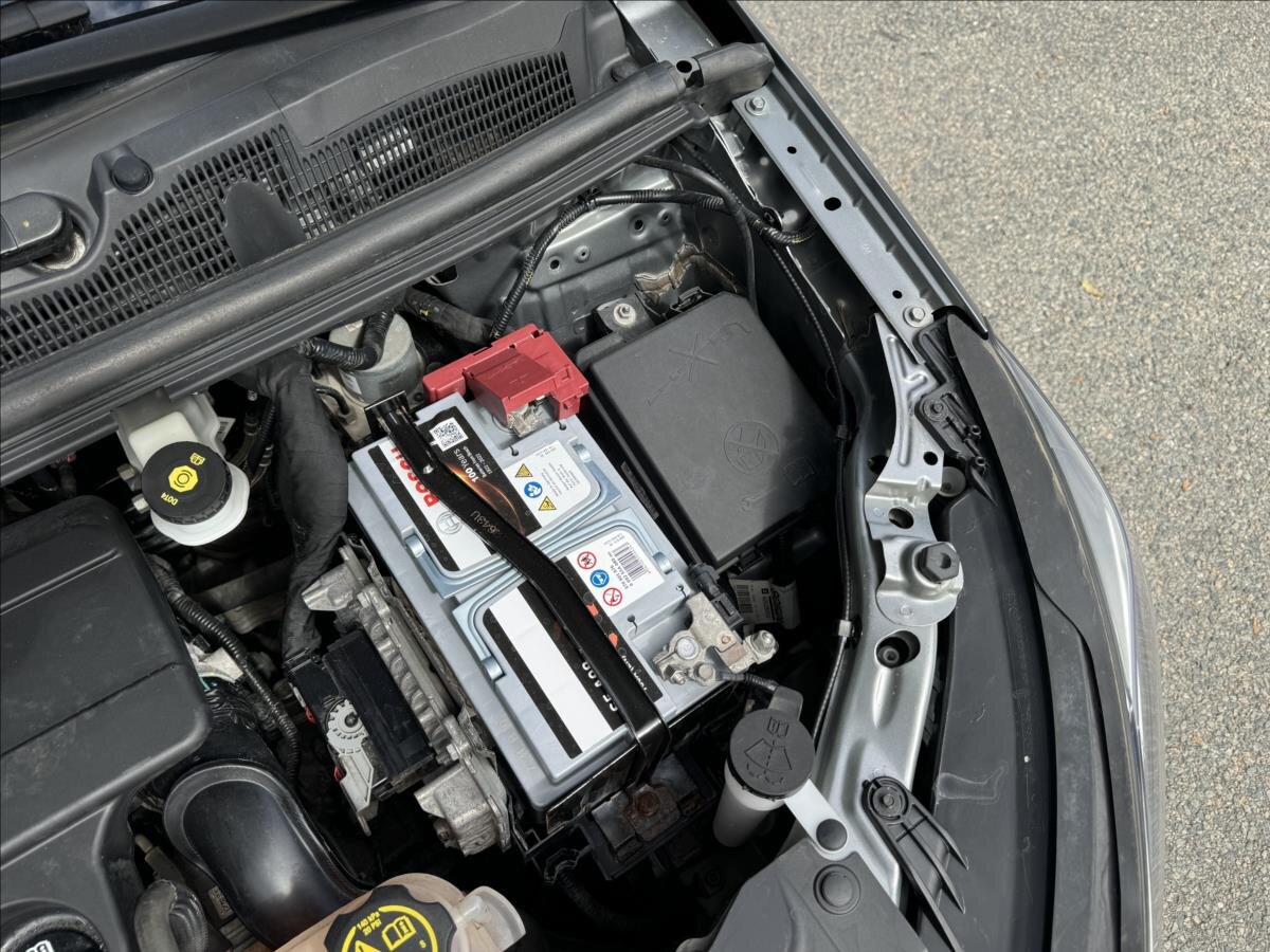 Opel Mokka SUV / Terénní 1,6 l 81 kw