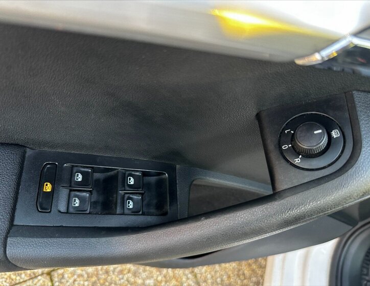 Škoda Octavia Sedan / Limuzína 1,4 l 81 kw