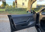 Tesla Model 3 Sedan / Limuzína 0,0 239 kw