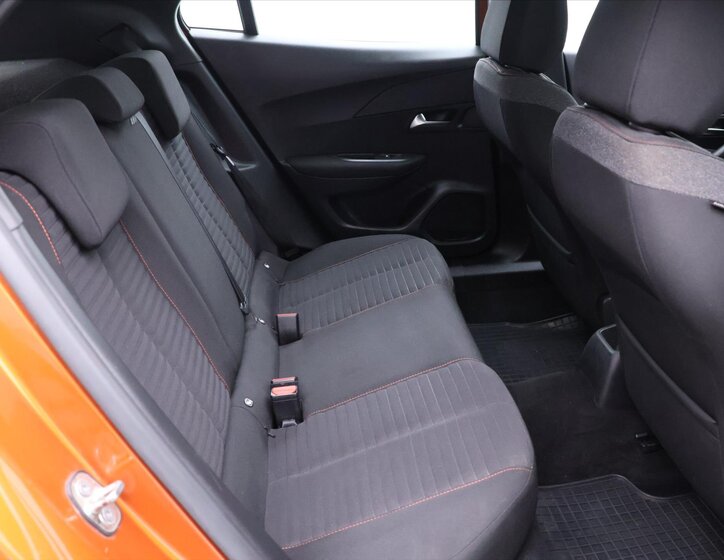 Peugeot 2008 SUV / Terénní 1,2 l 96 kw