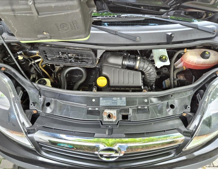 Opel Vivaro 30