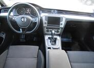 Volkswagen Passat 9